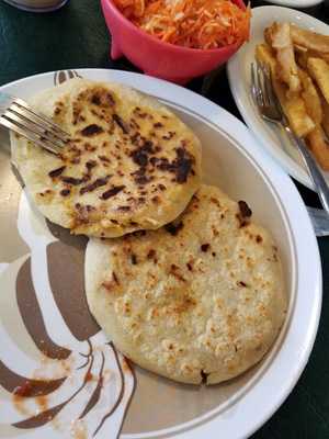 I Love Pupusas