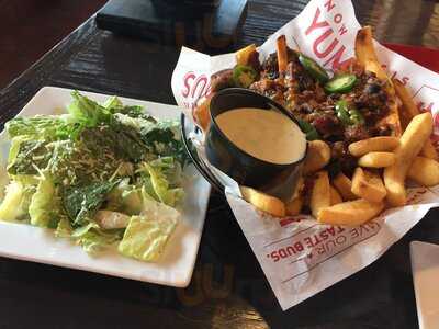 Red Robin Gourmet Burgers