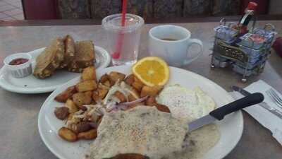 Tom's Famous Family Restaurant