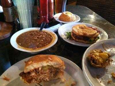 Williamson Brothers Bar-b-q - Canton