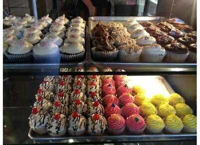 Cupcrazed Cakery