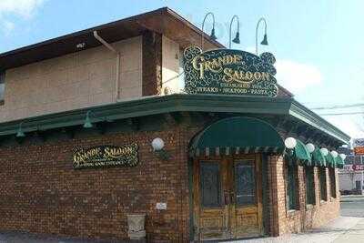 Grande Saloon, Clifton