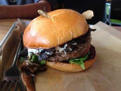 Hopdoddy Burger Bar