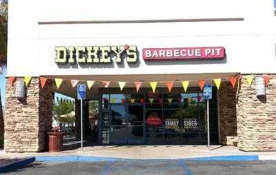 Dickey's Barbecue Pit, Hemet