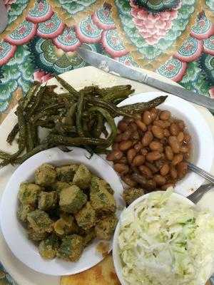 Lisa's Cafe & Catering