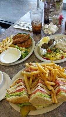 J & M Family Restaurant, Hemet