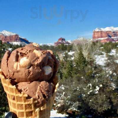 ROCKY RD Ice Cream Co, Village of Oak Creek