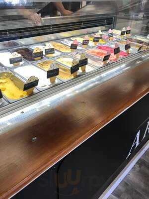 Artisen Gelato