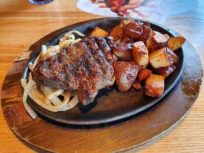 Applebee's Bar and Grill, Novi