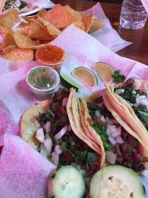 Rico's Taco's, Laurel