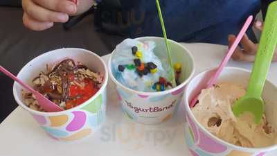 Yogurtland Atlantic Square, Monterey Park