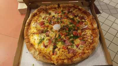 Round Table Pizza