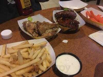 Buffalo Wild Wings, Sandusky