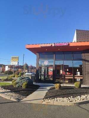 Dunkin', Southington