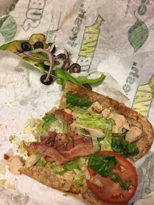 Subway, Laurel