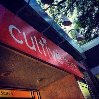 Cultive Frozen Yogurt, Davis