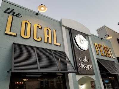 The Local Pearl Oyster Shoppe, New Smyrna Beach