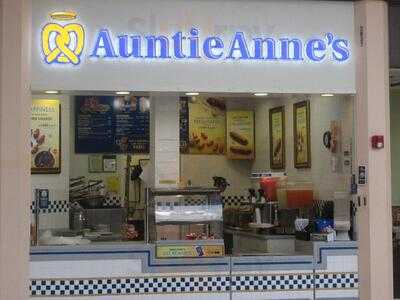 Auntie Anne's, Newark