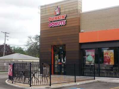 Dunkin', Skokie