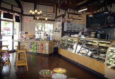 Pat & Toni's Sweet Things, DeLand