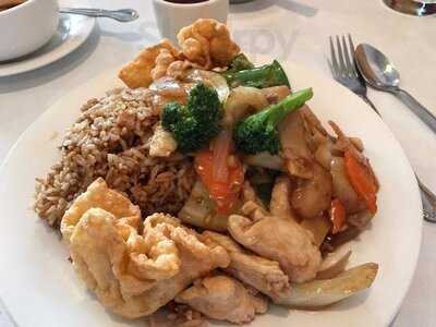 Yen's Chinese Restaurant