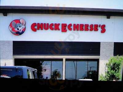 Chuck E. Cheese