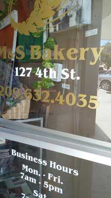 M&s Portuguese Bakery