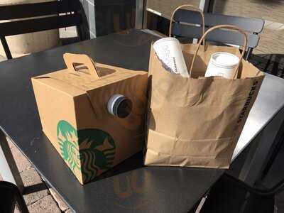 Starbucks, Cerritos