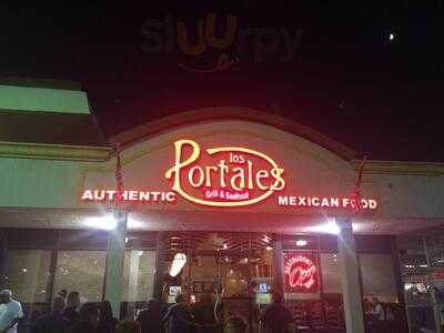 Los Portales Mexican Grill & Seafood, Chino