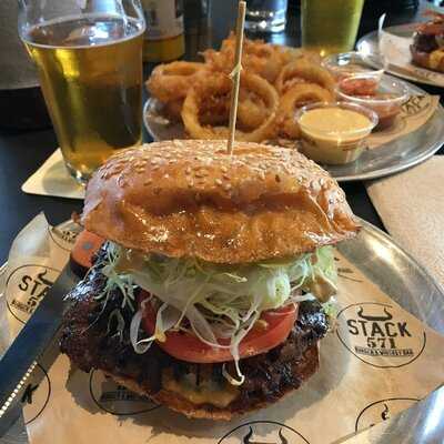 Stack 571 Burger and Whiskey Bar, Auburn