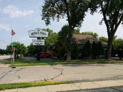 Mike's Place Family Restaurant, Oshkosh