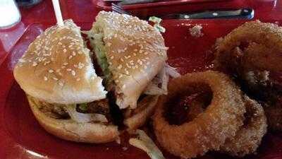 Red Robin Gourmet Burgers, Parker