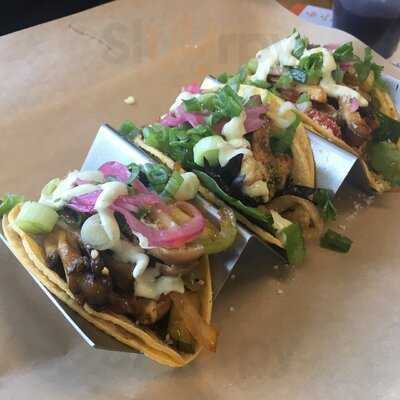 Chinitos Tacos, Lakewood