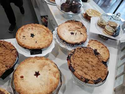 Achatz Handmade Pie Co, Shelby Township