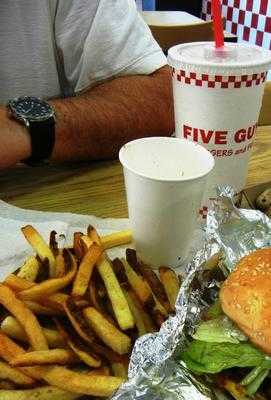 Five Guys, Douglasville