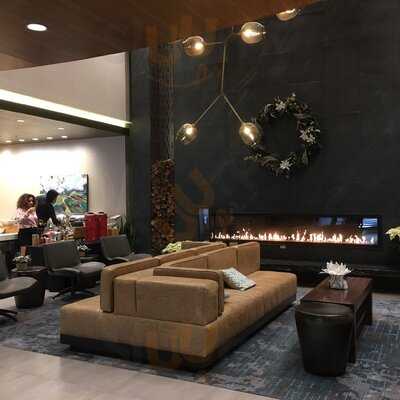 Lobby Bar at Richmond Marriott West, Glen Allen