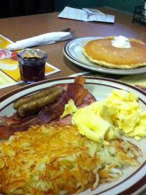 Denny's, Chino