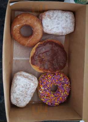 Ziggy And Sons' Donuts