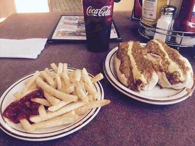 Leo's Coney Island