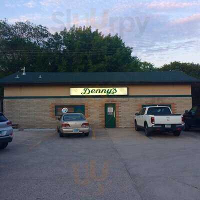 Denny's Tavern, Grand Forks