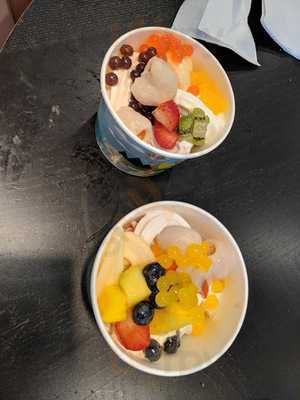 Tutti Frutti Frozen Yogurt, Ellicott City