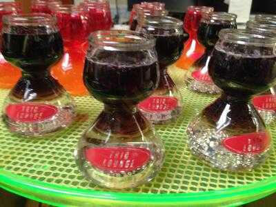 Trio Lounge & Restaurant