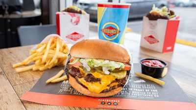 Fatburger & Buffalo's Express, El Monte