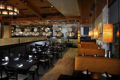 Cooper's Hawk Winery & Restaurant- Brookfield