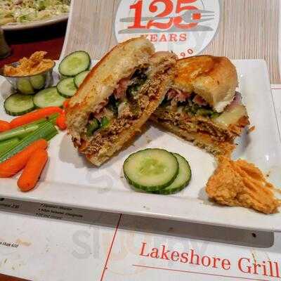 Lakeshore Grill, Taylor