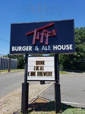 Tiff's Burgers And Alehouse