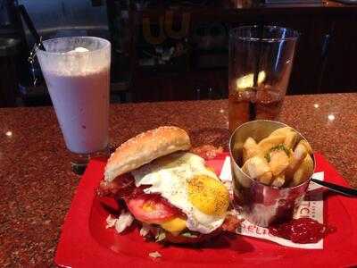 Red Robin Gourmet Burgers