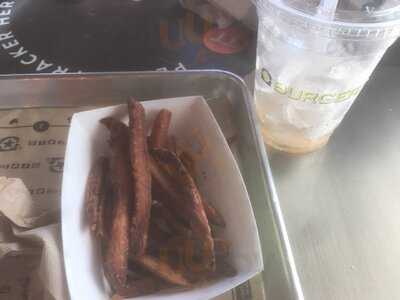 BurgerFi, Wellington