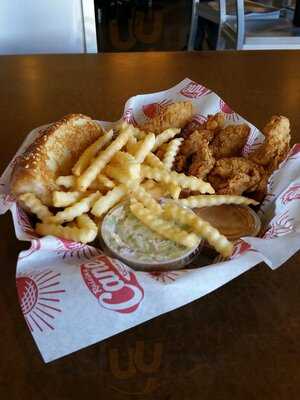 Raising Cane's Chicken Fingers, Alexandria