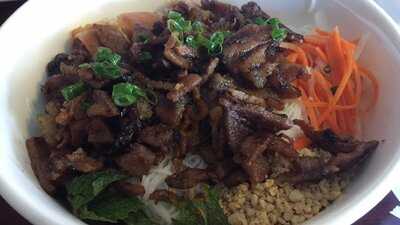 Noahs Vietnamese Fusion Cuisine, Merced